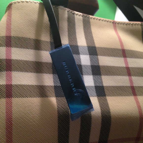 NEW Burberry Small Bag - Picture 1 of 5
